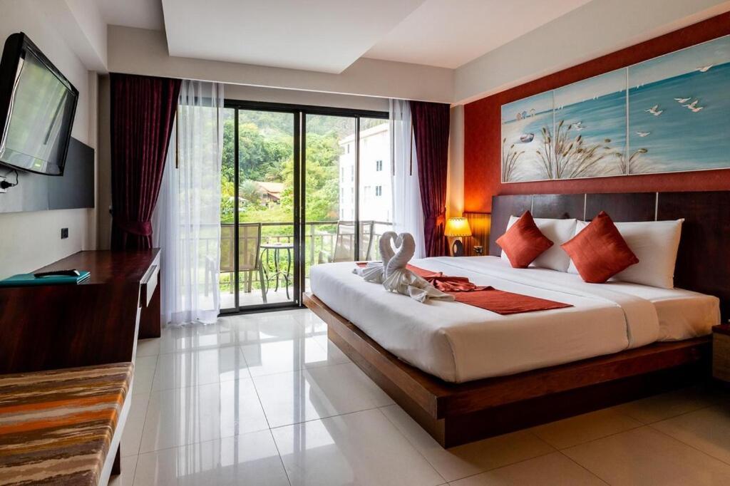 Dipantai Boutique Beach Resort Patong Exterior foto